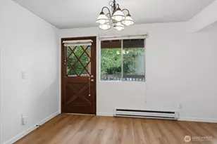 19433 28th Ave NE, Lake Forest Park, WA 98155 - Photo 8
