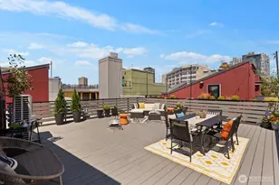 66 Bell St, Seattle, WA 98121 - Photo 30