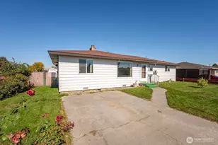 617 I St SW, Quincy, WA 98848 - Photo 2