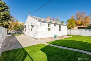 1318 SW C St, Ephrata, WA 98823 - Photo 14