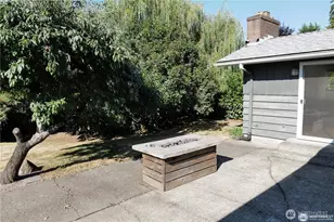 11602 SE 49th St, Bellevue, WA 98006 - Photo 18