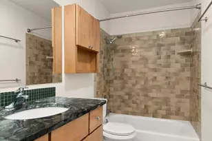 3926 1st Ave NE, Seattle, WA 98105 - Photo 16