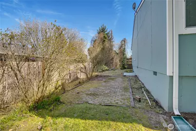 3023 Bridgeport Way W #B, University Place, WA 98466 - Photo 36