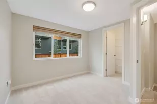 2524 Yale Ave. E., Seattle, WA 98102 - Photo 16