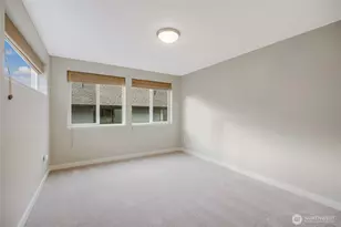 2524 Yale Ave. E., Seattle, WA 98102 - Photo 14