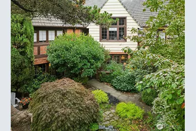 1516 E Republican Street #10, Seattle, WA 98112 - Photo 28