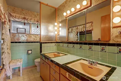 [Address not provided], Seattle, WA 98118 - Photo 16