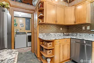 200 E Sea Vista Ln, Grapeview, WA 98546 - Photo 8