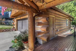 200 E Sea Vista Ln, Grapeview, WA 98546 - Photo 2