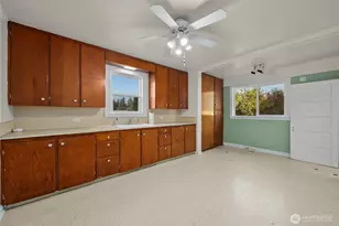545 Eatonville Hwy W, Eatonville, WA 98328 - Photo 16