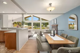 3008 NE 201st Pl, Lake Forest Park, WA 98155 - Photo 8