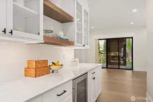 10668 SE 32nd St, Bellevue, WA 98004 - Photo 10