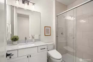 10668 SE 32nd St, Bellevue, WA 98004 - Photo 22