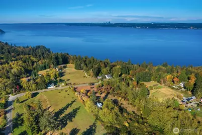 8933 SW Van Olinda Road, Vashon, WA 98070 - Photo 8