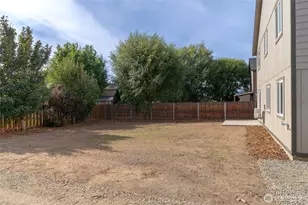 310 E Countryside Ave, Ellensburg, WA 98926 - Photo 24