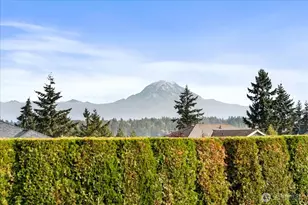 10111 181st Ave E, Bonney Lake, WA 98391 - Photo 2