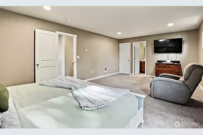 12914 Prairie Circle E, Bonney Lake, WA 98391 - Photo 16