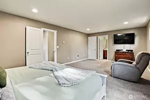 12914 Prairie Cir E, Bonney Lake, WA 98391 - Photo 16