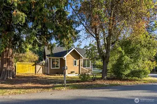 2431 Monroe Ave, Everett, WA 98203 - Photo 2