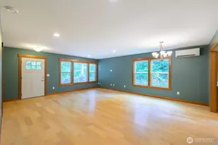 10621 Wilmer Ln SE, Olympia, WA 98501 - Photo 8