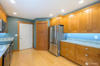 10621 Wilmer Lane SE, Olympia, WA 98501 - Photo 14