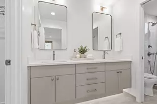 309 NW 52nd St, Seattle, WA 98107 - Photo 16