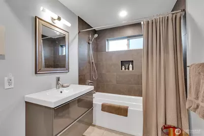 9439 21st Avenue SW, Seattle, WA 98106 - Photo 20