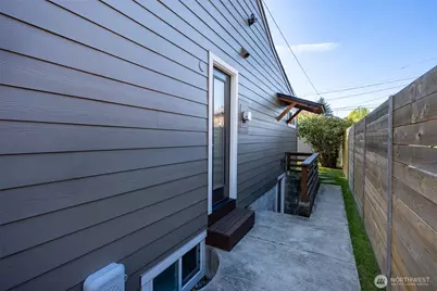 9439 21st Avenue SW, Seattle, WA 98106 - Photo 36