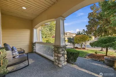 189 241st Place SE, Sammamish, WA 98074 - Photo 4