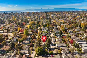 940 N 76th St, Seattle, WA 98103 - Photo 30