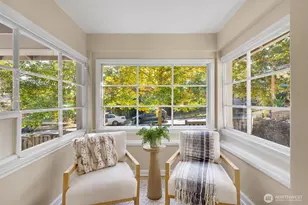 940 N 76th St, Seattle, WA 98103 - Photo 16