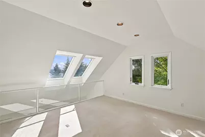 8239 E Mercer Way, Mercer Island, WA 98040 - Photo 24