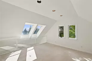 8239 E Mercer Way, Mercer Island, WA 98040 - Photo 24