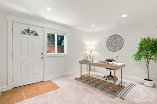 337 N 105th St, Seattle, WA 98133 - Photo 8