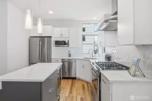4314 Whitman Ave N, Seattle, WA 98103 - Photo 10