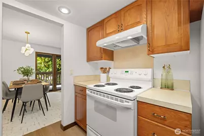 1605 NE 143rd Street, Seattle, WA 98125 - Photo 12
