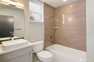 6211 9th Ave NE, Seattle, WA 98115 - Photo 8