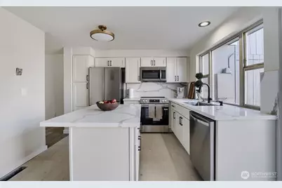 8626 Onyx Drive SW #D, Lakewood, WA 98498 - Photo 10