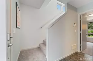 2201 W Ruffner St, Seattle, WA 98199 - Photo 16