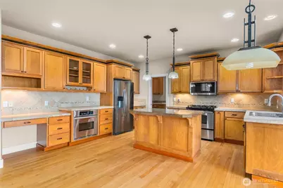 10705 176th Avenue E, Bonney Lake, WA 98391 - Photo 10