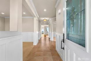 10705 176th Ave E, Bonney Lake, WA 98391 - Photo 1