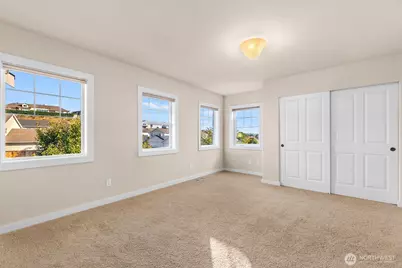 10705 176th Avenue E, Bonney Lake, WA 98391 - Photo 24