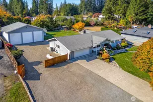 3706 99th Dr SE, Lake Stevens, WA 98258 - Photo 2