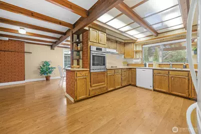 824 NE 194th Street, Shoreline, WA 98155 - Photo 8