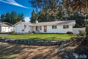 1008 151st St E, Tacoma, WA 98445 - Photo 2