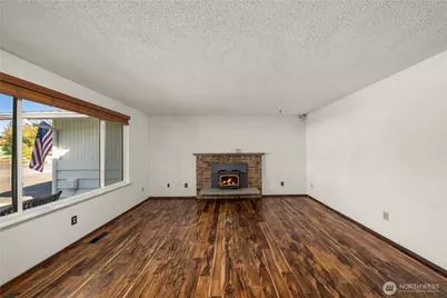 1008 151st Street E, Tacoma, WA 98445 - Photo 8