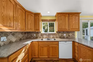 1008 151st St E, Tacoma, WA 98445 - Photo 12