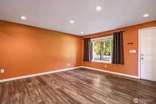 4501 W Tapps Dr E, Lake Tapps, WA 98391 - Photo 4