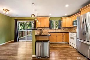 4501 W Tapps Dr E, Lake Tapps, WA 98391 - Photo 6
