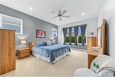 12384 Adair Creek Way NE, Redmond, WA 98053 - Photo 16